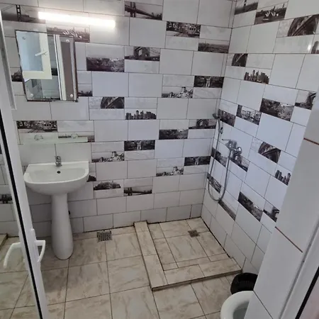 Pensión Casa Mititelu 2*