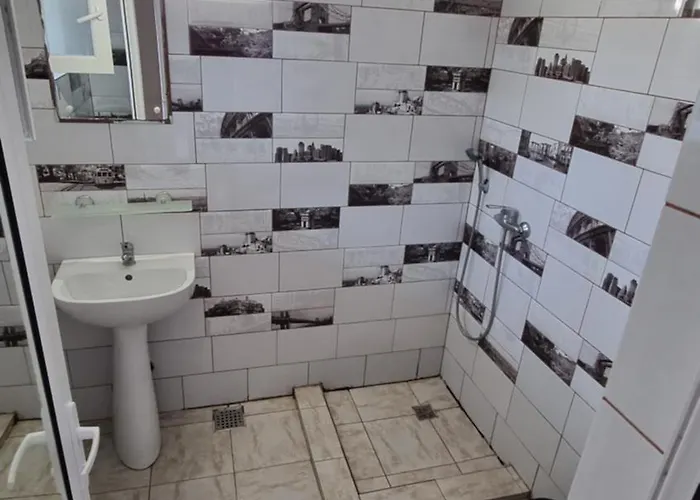 Pensjonat Casa Mititelu 2*